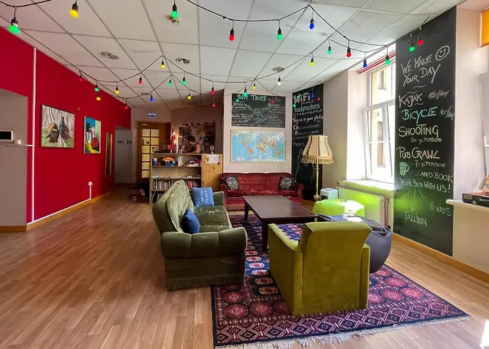 Cinnamon Sally Backpackers Hostel